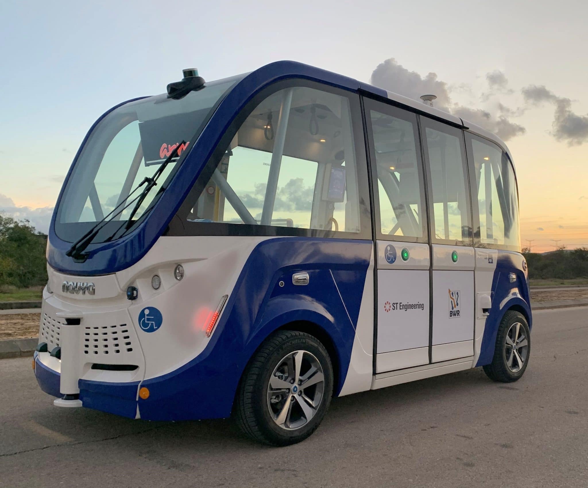 First autonomous shuttle service launched in Israel - NAVYA